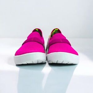 OOFOS comfort shoe 10